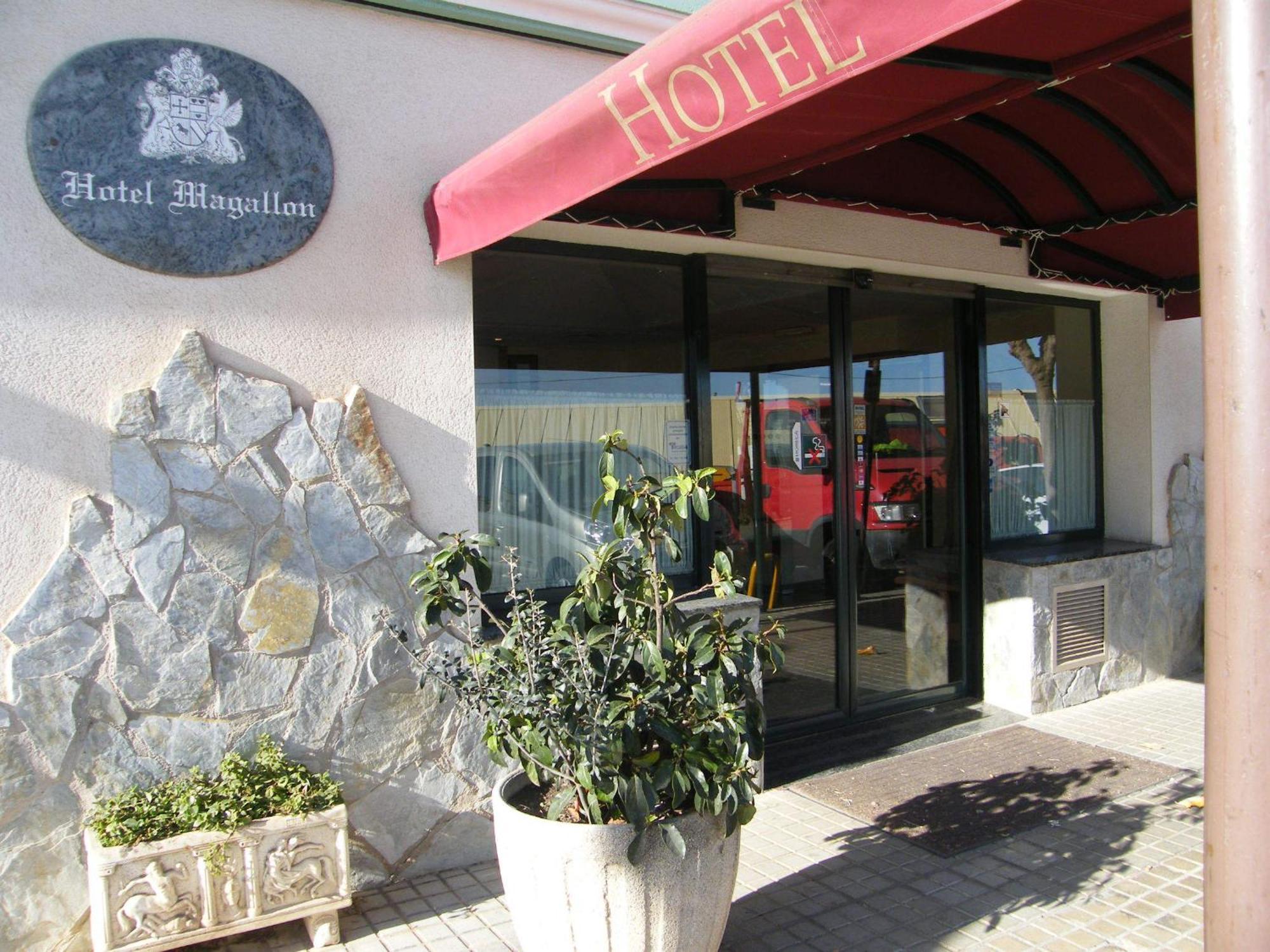 קספה Hotel Magallon מראה חיצוני תמונה
