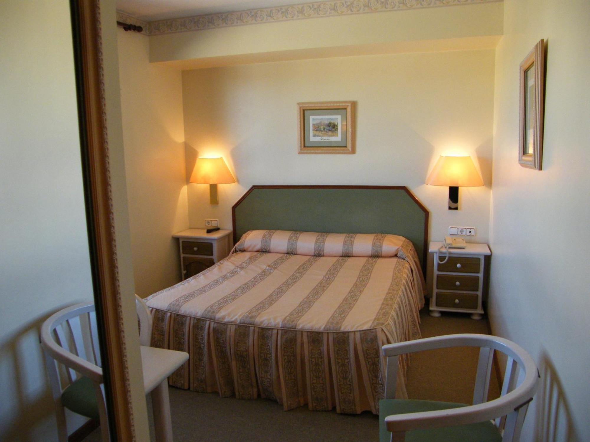 קספה Hotel Magallon מראה חיצוני תמונה